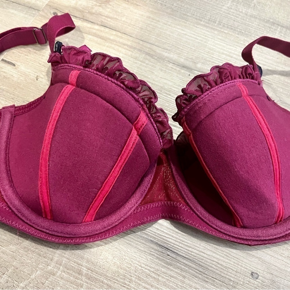 Curvy Kate Satin Ruffle Bra - Picture 5 of 6
